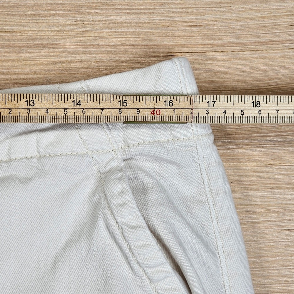 American Eagle Trouser Bermuda Womens 10 White Stretch Cotton Lyocell Shorts - Picture 7 of 13